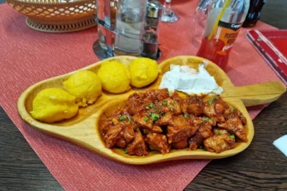 Tochitura cu Mamaliguta