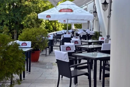 Terasa Exterior Restaurant Palace