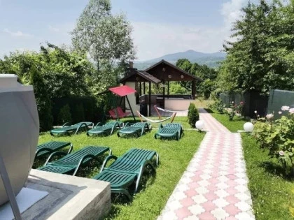 Casa David Curte amenajata