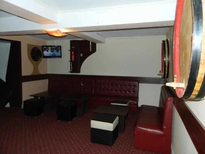 Living bar